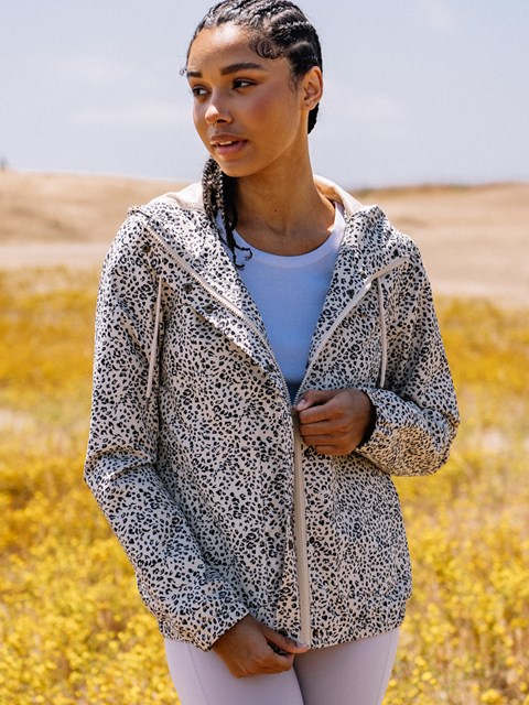 Volcom Enemy Stone Windbreaker Sand | 012935-CLE